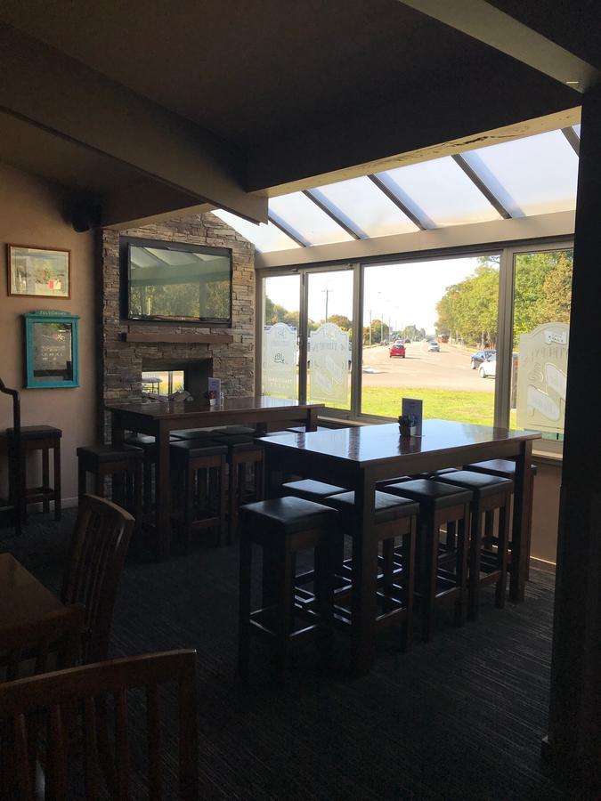 Craythornes Halswell Hotel Christchurch Buitenkant foto